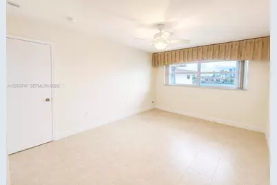 2200 Diana Dr #410, Hallandale Beach, FL 33009 - Photo 4