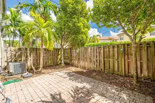 8815 NW 116th Ct, Doral, FL 33178 - Photo 34