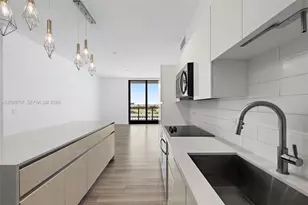 101 Diplomat Pkwy, Hallandale Beach, FL 33009 - Photo 2