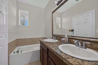 14731 SW 15th Ct, Pembroke Pines, FL 33027 - Photo 30