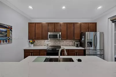 14731 SW 15th Ct, Pembroke Pines, FL 33027 - Photo 18