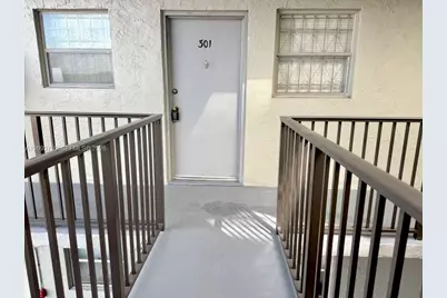 305 W 68th St #301, Hialeah, FL 33014 - Photo 4