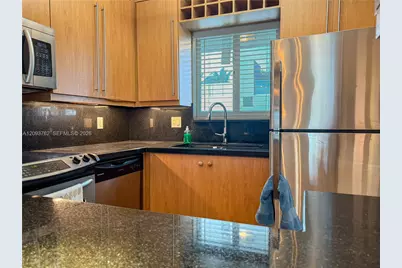 220 Washington Ave #4B, Miami Beach, FL 33139 - Photo 6