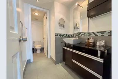 220 Washington Ave #4B, Miami Beach, FL 33139 - Photo 12