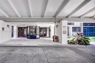 9735 NW 52nd St, Doral, FL 33178 - Photo 1