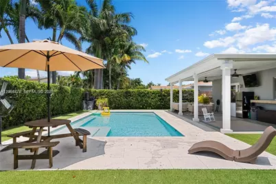 19900 SW 83rd Ave, Cutler Bay, FL 33189 - Photo 2