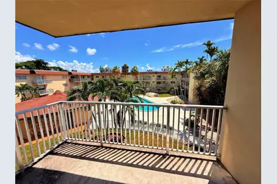 7505 SW 82nd St #305, Miami, FL 33143 - Photo 12