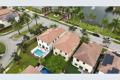 8770 NW 99th Path #0, Doral, FL 33178 - Photo 46