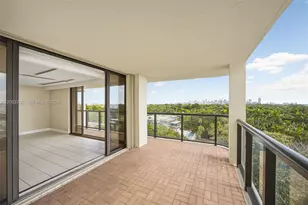 2575 S Bayshore Dr, Coconut Grove, FL 33133 - Photo 16