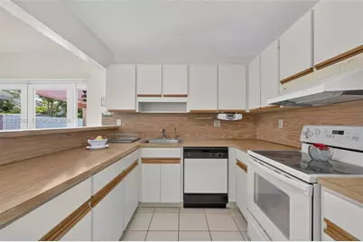 [Address not provided], Miami, FL 33175 - Photo 28