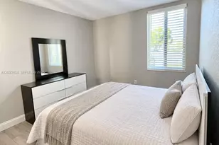 1885 W 56th St, Hialeah, FL 33012 - Photo 14