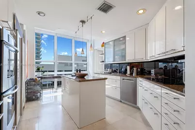 10225 Collins Ave #1604, Bal Harbour, FL 33154 - Photo 8
