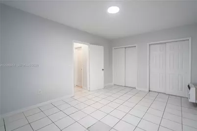 7640 Carlyle Ave #10B, Miami Beach, FL 33141 - Photo 10
