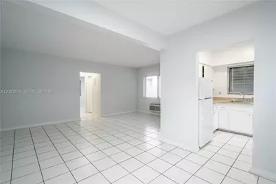 7640 Carlyle Ave #10B, Miami Beach, FL 33141 - Photo 2