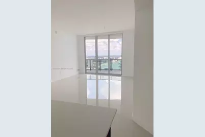 488 NE 18th St #4905, Miami, FL 33132 - Photo 2