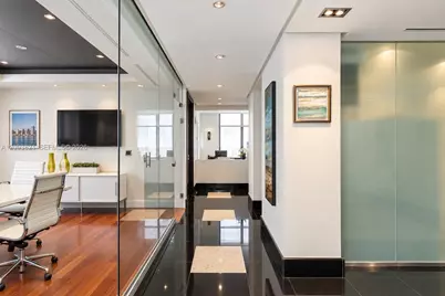 1000 Brickell Ave #9A, Miami, FL 33131 - Photo 4
