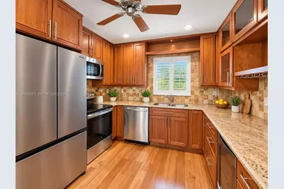 11 Garden St #101T, Tequesta, FL 33469 - Photo 12