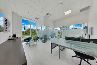 800 SE 4th Ave #110, Hallandale Beach, FL 33009 - Photo 4