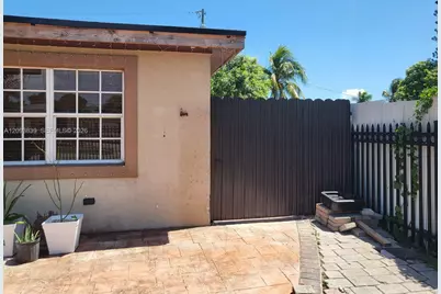 15320 SW 298th Ter #15320, Homestead, FL 33033 - Photo 2