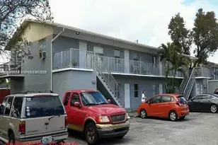 1945 SW 5th Pl, Fort Lauderdale, FL 33312 - Photo 1