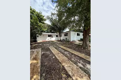 1551 NE 117th St, Miami, FL 33161 - Photo 2