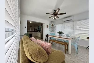 1684 NE Hilltop St, Jensen Beach, FL 34957 - Photo 10