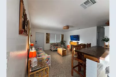 1684 NE Hilltop St, Jensen Beach, FL 34957 - Photo 4