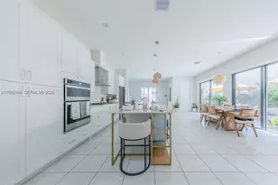 4315 NW 81st Ct, Doral, FL 33166 - Photo 28