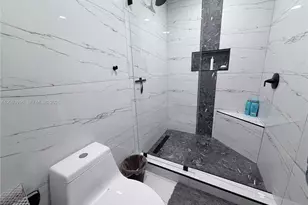 7486 W 18th Ave, Hialeah, FL 33014 - Photo 12