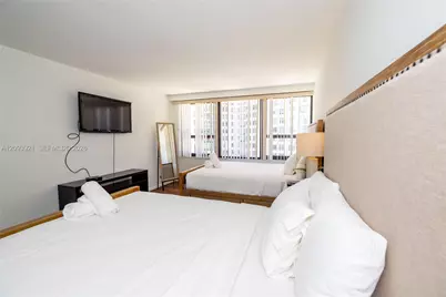 5225 Collins Ave #1114, Miami Beach, FL 33140 - Photo 18