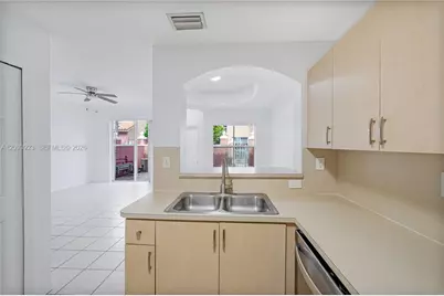 642 SW 106th Ave #1514, Pembroke Pines, FL 33025 - Photo 12