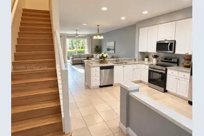 1015 Pinewood Lake Ct #1015, Greenacres, FL 33415 - Photo 4