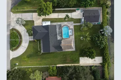 2751 SW 141st Ter, Davie, FL 33330 - Photo 140
