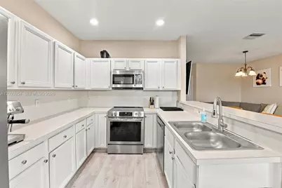 1025 NE 207th Ter, Miami, FL 33179 - Photo 6