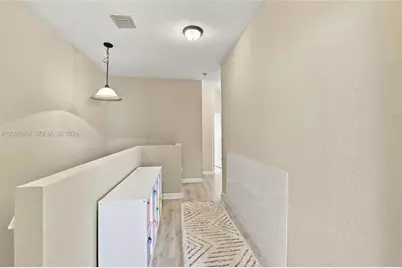 1025 NE 207th Ter, Miami, FL 33179 - Photo 30