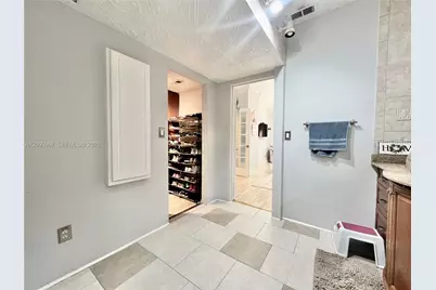 3318 NW 103rd Ave, Sunrise, FL 33351 - Photo 38