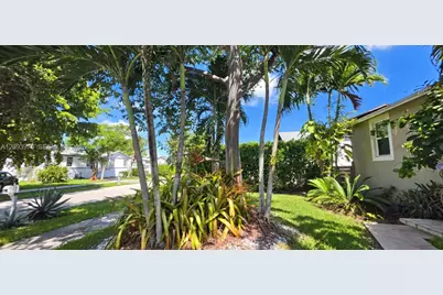 9760 SW 211th St, Cutler Bay, FL 33189 - Photo 30