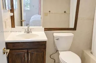 9760 SW 211th St, Cutler Bay, FL 33189 - Photo 14