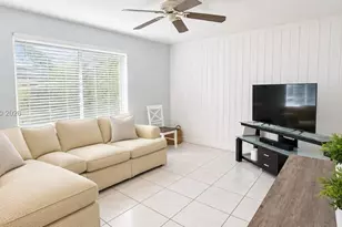 9760 SW 211th St, Cutler Bay, FL 33189 - Photo 6
