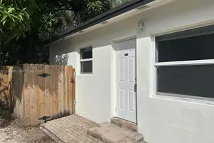 565 NE 65th St, Miami, FL 33138 - Photo 2