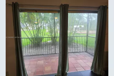 5961 N Falls Cir Dr #109, Lauderhill, FL 33319 - Photo 6