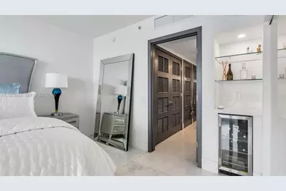 5875 Collins Ave #1707, Miami Beach, FL 33140 - Photo 22