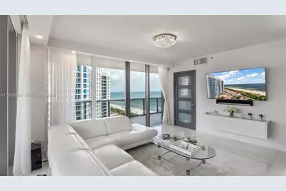 5875 Collins Ave #1707, Miami Beach, FL 33140 - Photo 6