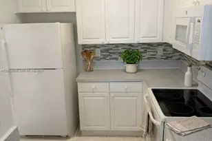 1300 NE 109th St, Miami, FL 33161 - Photo 2