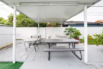 188 E 59th St, Hialeah, FL 33013 - Photo 38