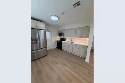 708 SW 7th Ave, Hallandale Beach, FL 33009 - Photo 2