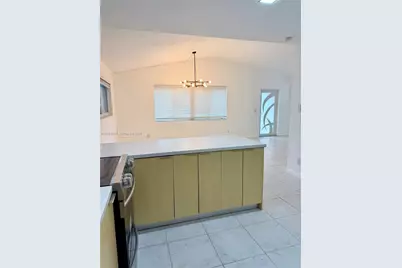 21140 NE 26th Ave, Miami, FL 33180 - Photo 6