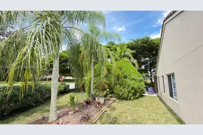 1596 Canary Island Dr, Weston, FL 33327 - Photo 62