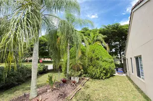 1596 Canary Island Dr, Weston, FL 33327 - Photo 62