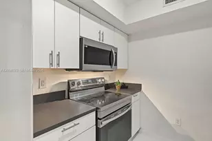 219 NW 12th Ave, Miami, FL 33128 - Photo 6